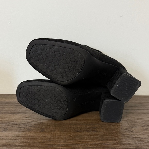 Black faux Suede Ankle Boots - Picture 5 of 5